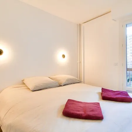 Lägenhet Charmant Appartement Paris *